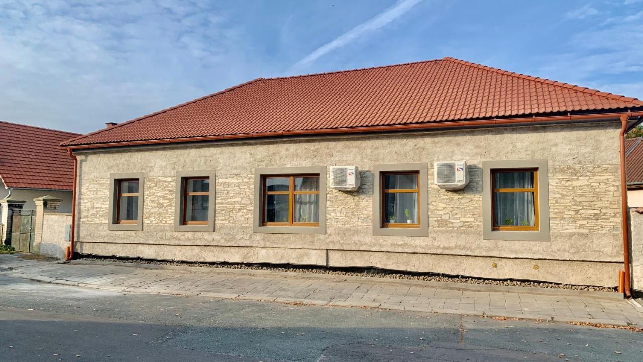 Fara No71 Apart 3 Libice nad Cidlinou Exteriör bild